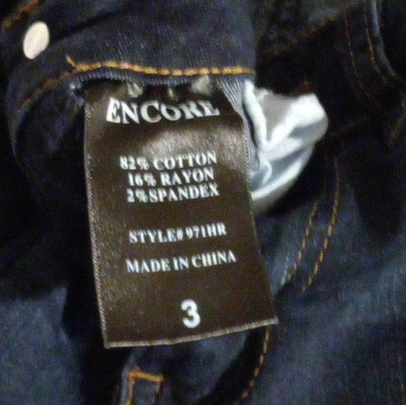 ENCORE JEANS DISTRESSED #971HR SIZE 3 JUNIORS - Picture 4 of 6